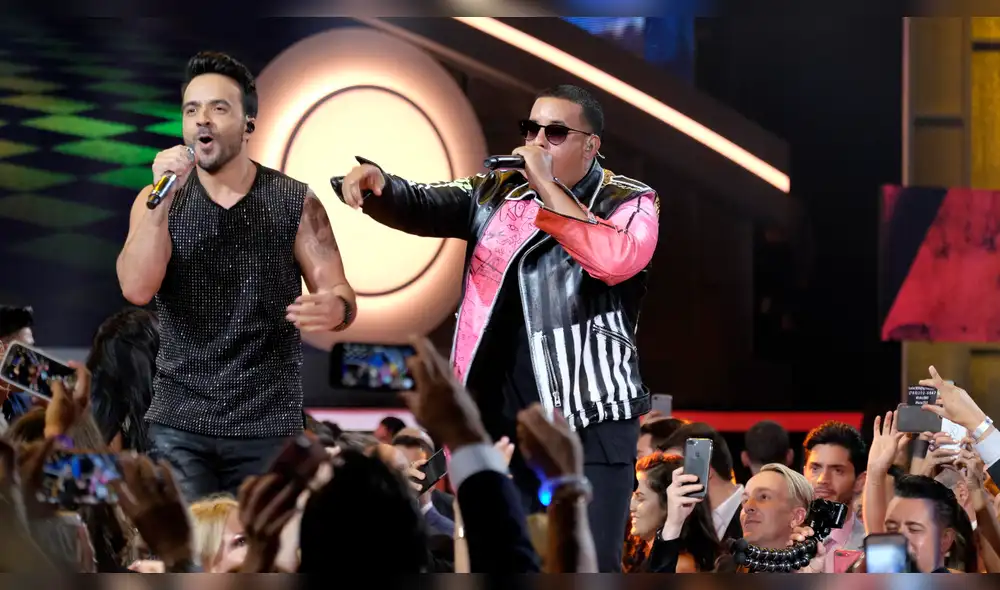 La canción 'Despacito', de Luis Fonsi y Daddy Yankee, recibirá el premio a mejor canción latina de la década. Foto: Gaston De Cardenas / EFE. La canción 'Despacito', de Luis Fonsi y Daddy Yankee, recibirá el premio a mejor canción latina de la década. Foto: Gaston De Cardenas / EFE.