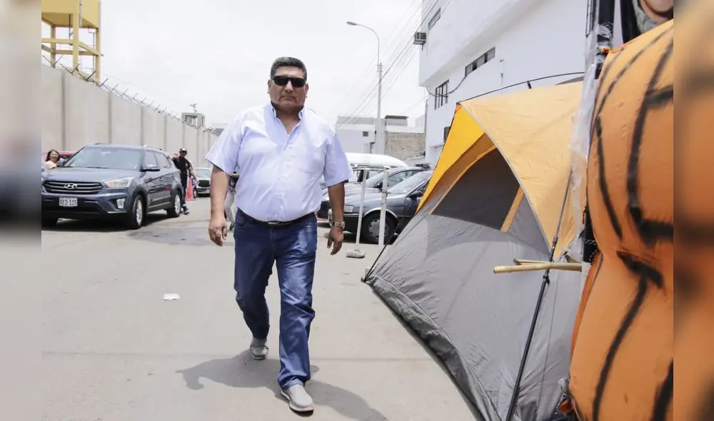 Fujimoristas visitaron a Mark Vito por descompensación en huelga de hambre [FOTOS]