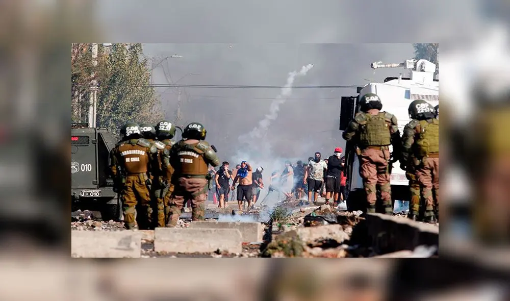 Ante la falta de alimentos por la pandemia del coronavirus se reactivaron las protestas en Santiago, Chile. Foto: EFE