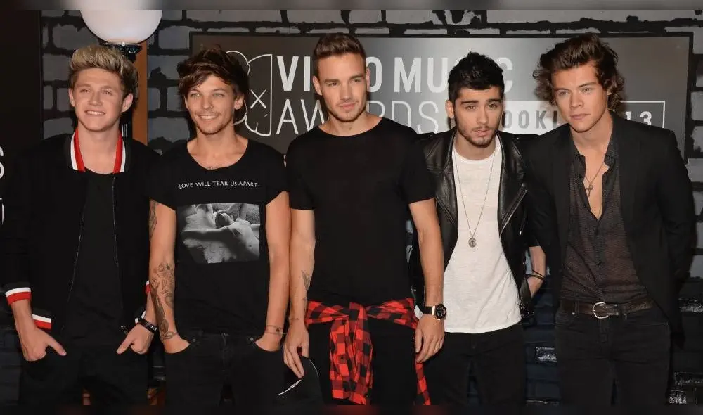 El cantante indicó que mantiene comunicación con los otros miembros de la banda a través de internet. (Foto: AFP)