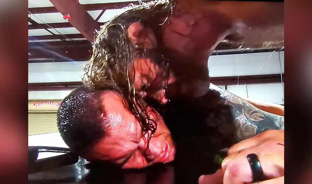 Un sillazo fue la estocada final para Randy Orton en The Last Man Standing Match. Foto: WWE.