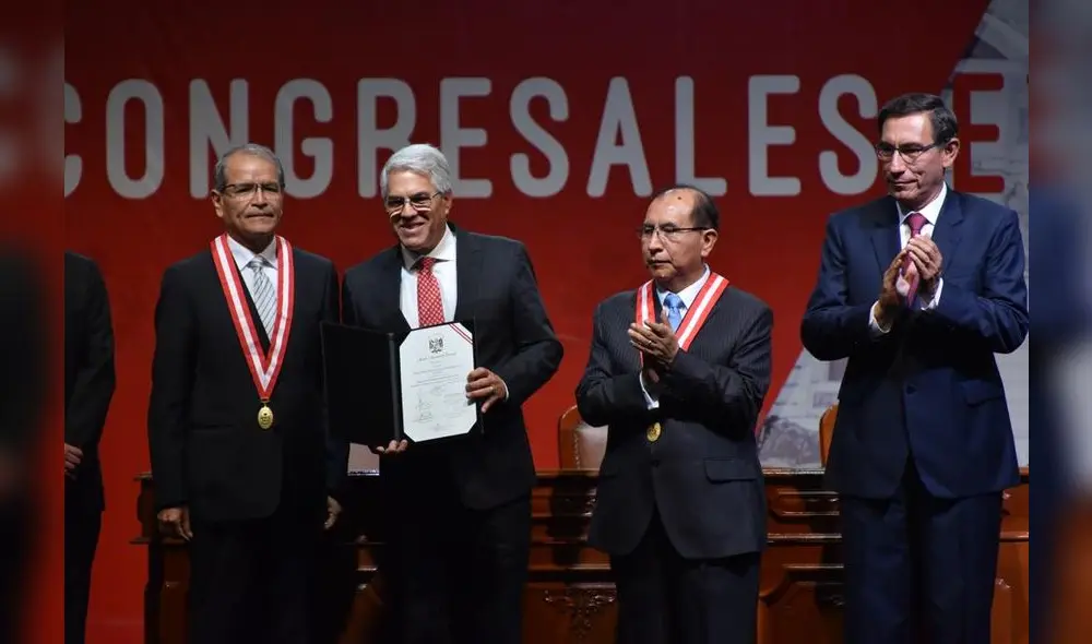 JNE entregó credenciales a los 130 congresistas electos [VIDEO]