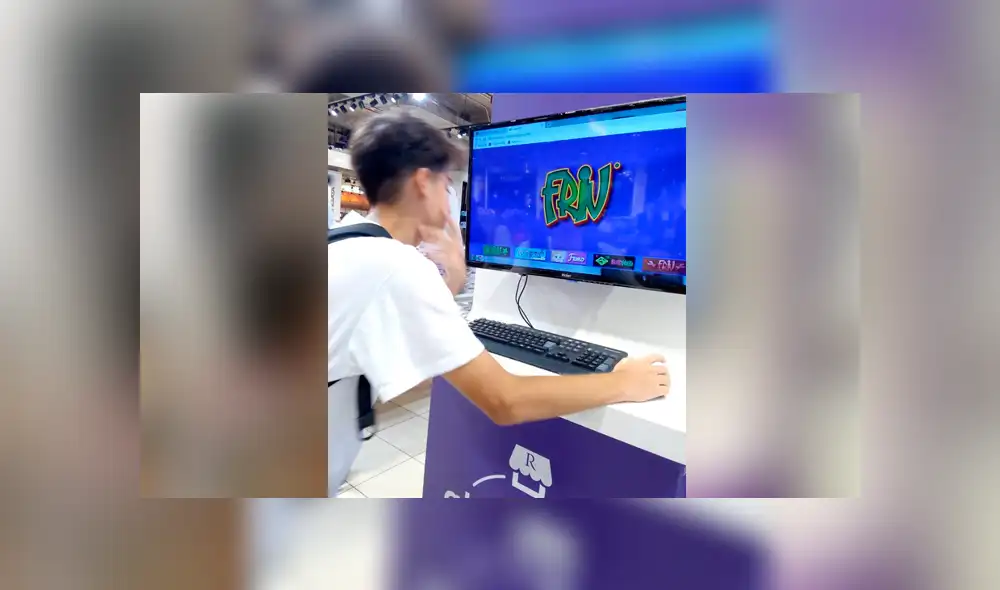 Facebook viral: joven capta a peruana revisando su FB en PC de conocida tienda de ropa [FOTOS]