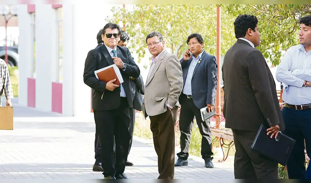 Arequipa: En dos días deben transferir gestión de Osorio a Cáceres Llica Arequipa: En dos días deben transferir gestión de Osorio a Cáceres Llica