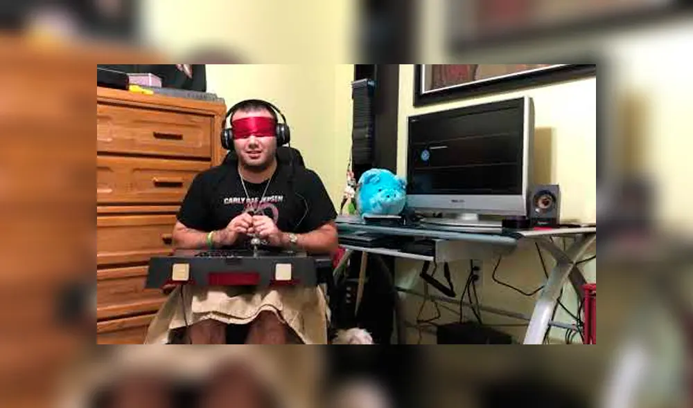 SlightlessSenshi entrena de cinco a seis horas diarias jugando Mortal Kombat. SlightlessSenshi entrena de cinco a seis horas diarias jugando Mortal Kombat.