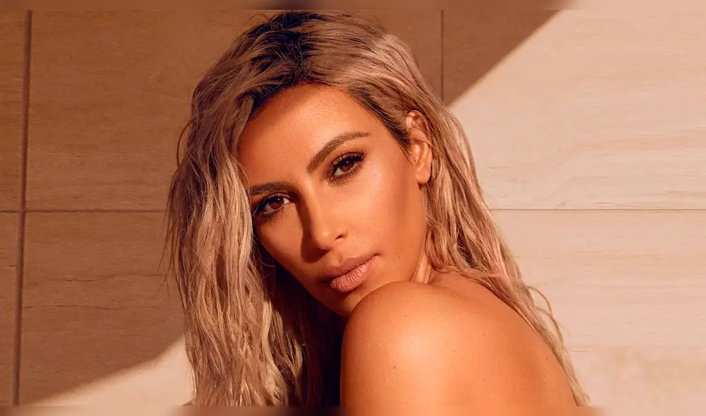 Kim Kardashian y su tanga de color llamativo que remece Instagram