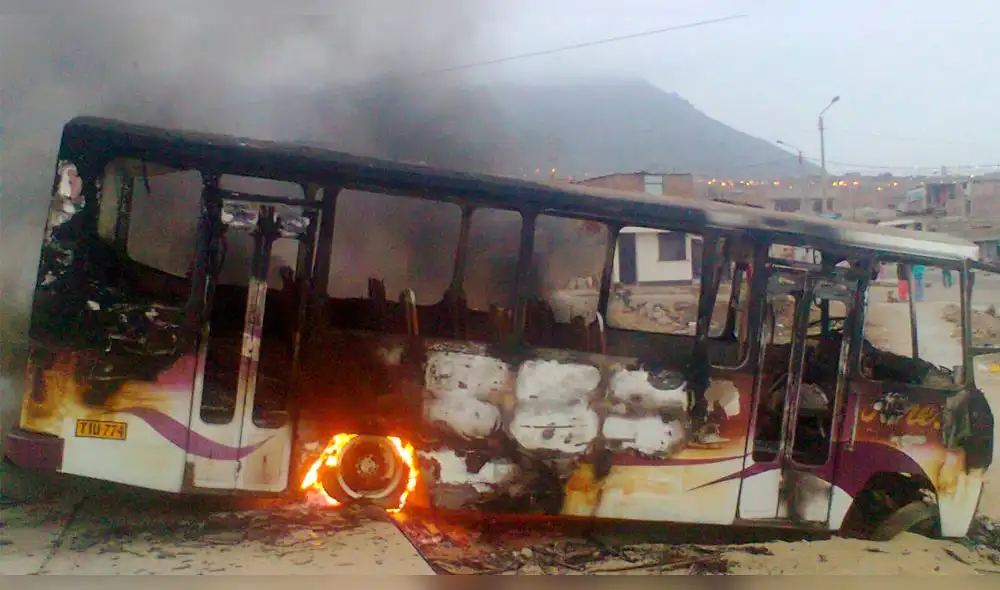 bus quemado
