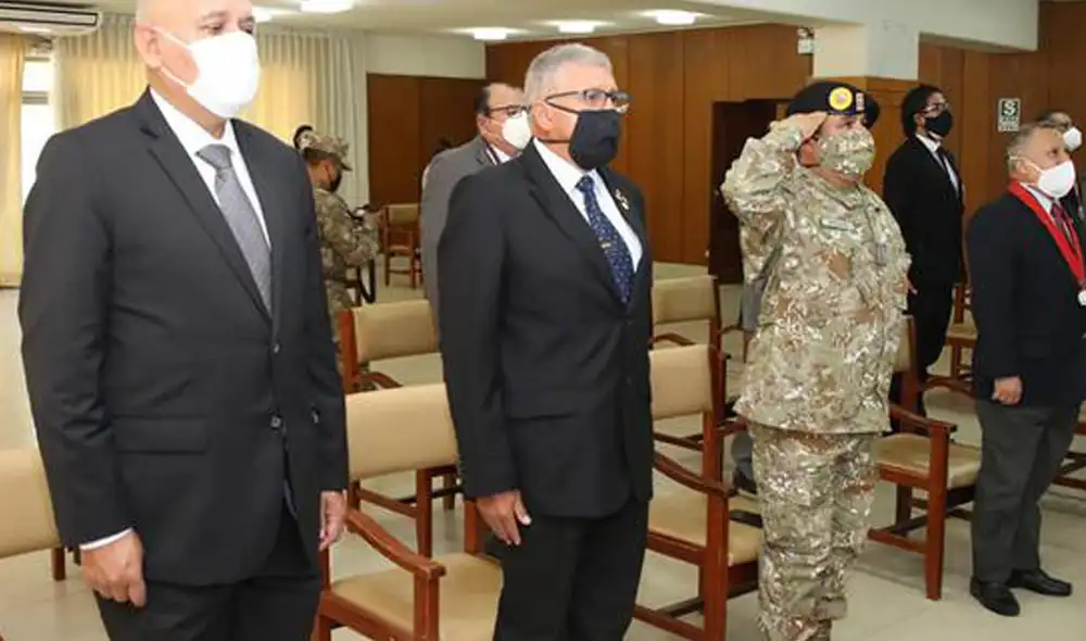 Juan Díaz Dios resaltó la labor de los ex comandos al enfrentarse a terroristas Juan Díaz Dios resaltó la labor de los ex comandos al enfrentarse a terroristas