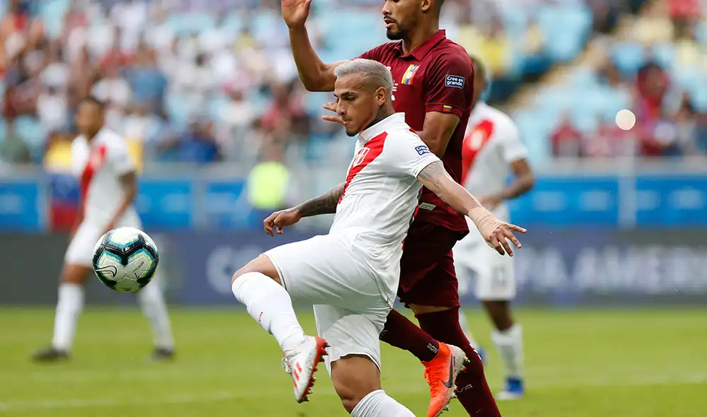 Miguel Trauco interesa a histórico club europeo con miras a la próxima temporada 2019-2020. Miguel Trauco interesa a histórico club europeo con miras a la próxima temporada 2019-2020.