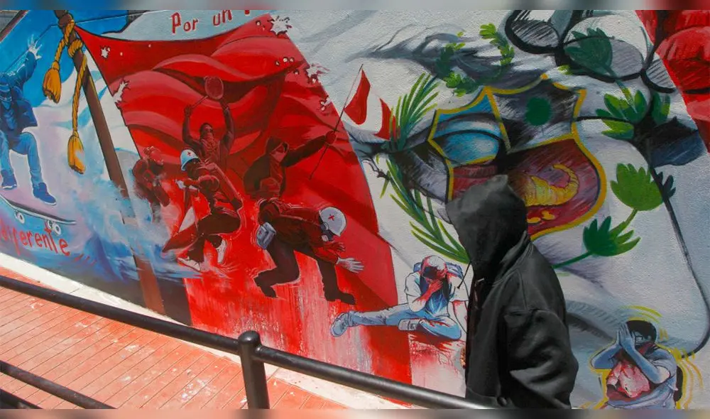 Puno. Mural se encuentra a escaza distancia del lago Titicaca. Foto: Carlos Cisneros