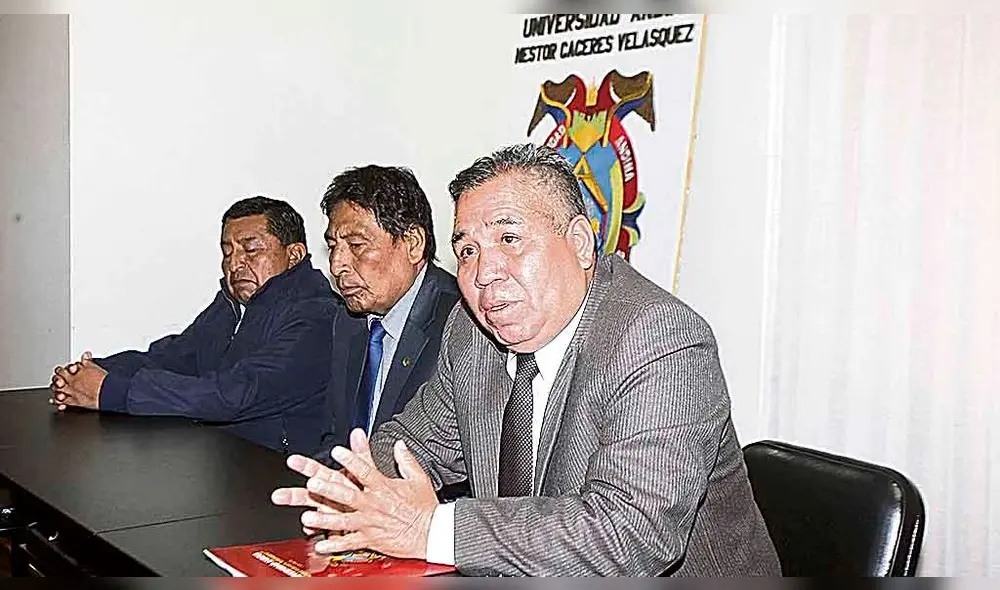 autoridades. Rector de Andina Juan Benites admitió los malos manejos en universidad. autoridades. Rector de Andina Juan Benites admitió los malos manejos en universidad.