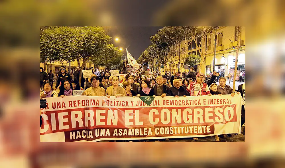 Protesta y propuesta. Además de marchar, organizaciones plantearán al Ejecutivo sugerencias para la transición política. Protesta y propuesta. Además de marchar, organizaciones plantearán al Ejecutivo sugerencias para la transición política.