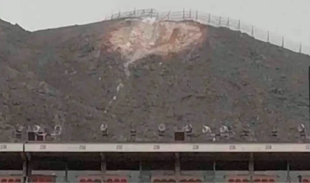 Escudo de Universitario es destruido previo a la final de la Copa Libertadores.