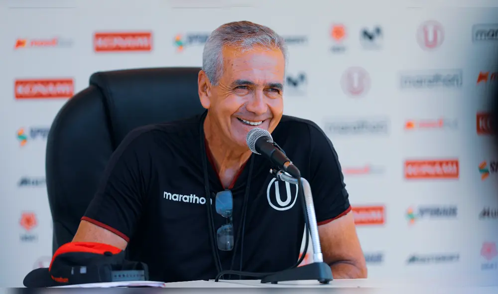 El día que Gregorio Pérez hizo la señal de la 'U' ante la hinchada ‘crema’. El día que Gregorio Pérez hizo la señal de la 'U' ante la hinchada ‘crema’.