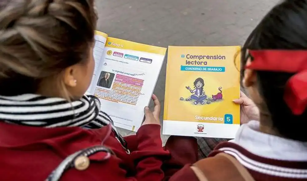 Los autores son Sonia Echevarría, Pedro Olaechea y Nelly Cuadros, de Acción Republicana. Busca modificar la Ley General de Educación. Los autores son Sonia Echevarría, Pedro Olaechea y Nelly Cuadros, de Acción Republicana. Busca modificar la Ley General de Educación.