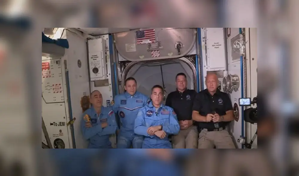 Astronautas ingresan a la Estación Espacial. | Foto: NASA