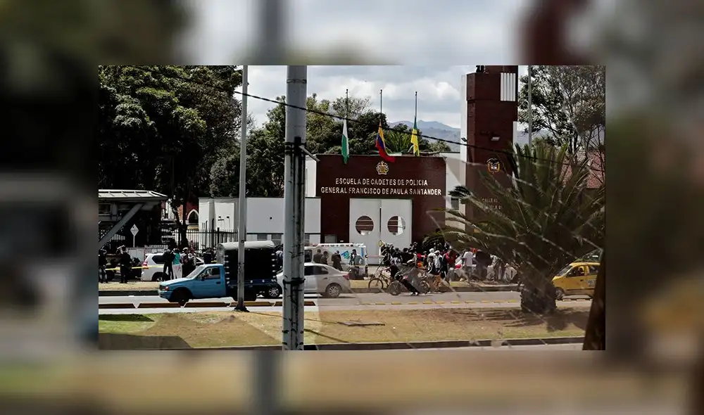 Las primeras imágenes del atentado con coche bomba en escuela policial de Bogotá [FOTOS]
