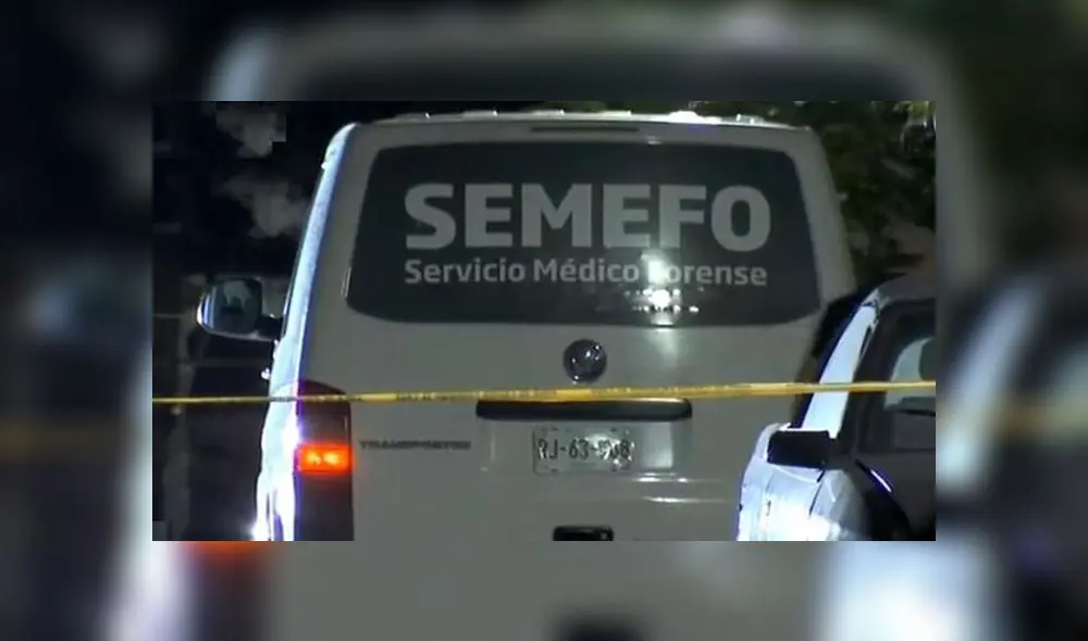 Los restos de un hombre y una mujer presentaban huellas de violencia y en el sitio fueron dejados dos mensajes firmados por un grupo del crimen organizado.