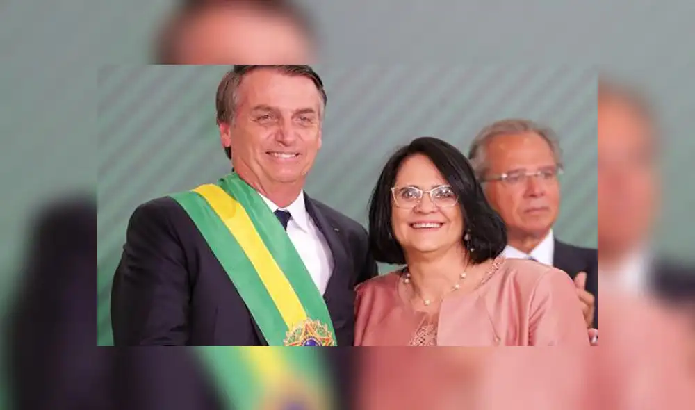 Brasil: Ministra evangélica de Bolsonaro propone que "niñas vistan de rosa y niños de azul"