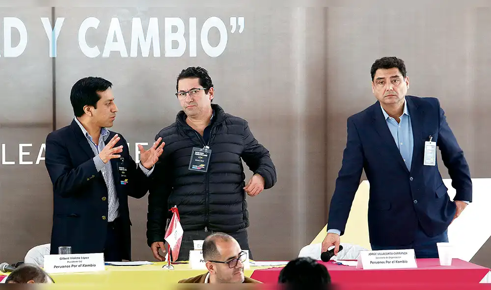 Directivos de PPK elaboraron plan de críticas al Gobierno                    