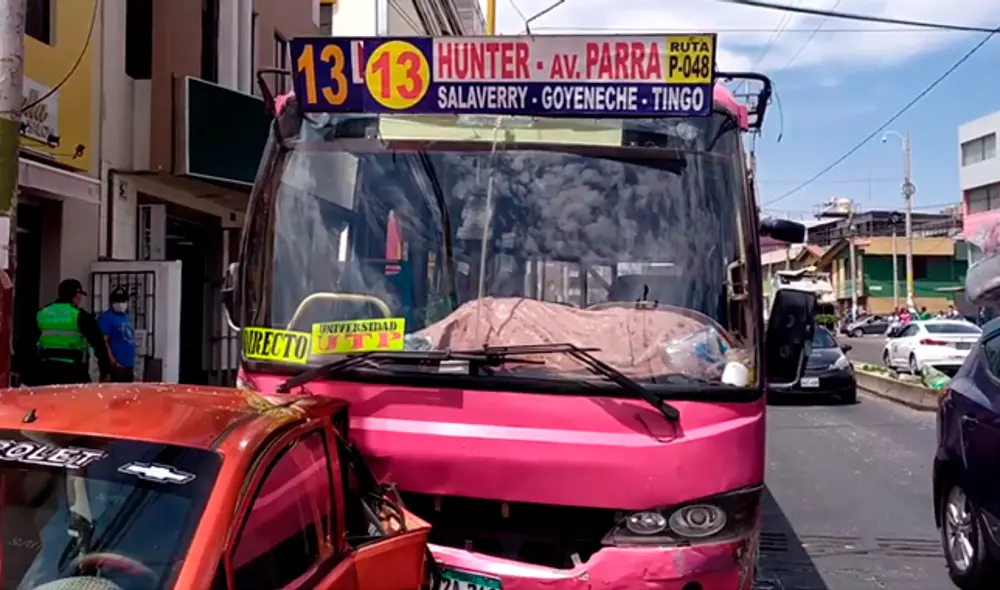 Accidente se produjo en el distrito de Hunter. Foto: Captura-Facebook.