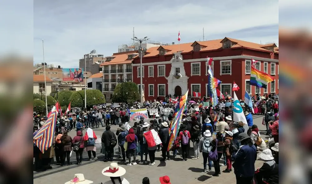 A partir del 4 de enero del 2023, las diferentes organizaciones sociales y gremiales de las regiones del sur del Perú retomaran huelga indefinida. Foto: Kleber Sánchez/URPI