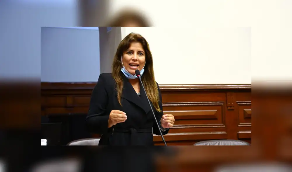 Carmen Omonte exige que el presidente Martín Vizcarra de explicaciones al Congreso sobre los audios. (Foto: Andina) Carmen Omonte exige que el presidente Martín Vizcarra de explicaciones al Congreso sobre los audios. (Foto: Andina)