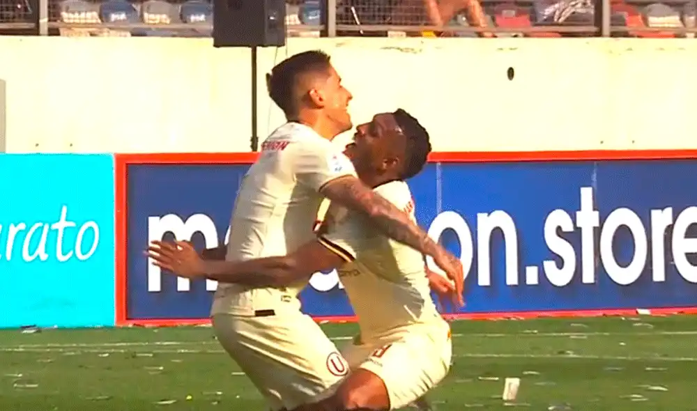 Alberto Quintero quedó libre en el área y convirtió el primer gol del Universitario vs. Alianza Lima. | Foto: Gol Perú