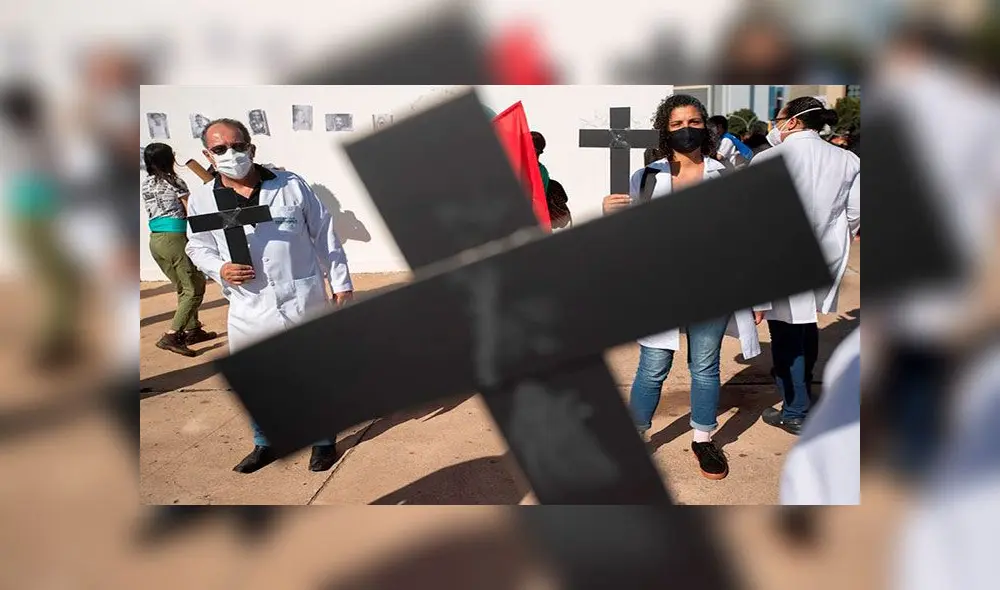 Decenas de personas protestaron contra el presidente de Brasil, Jair Bolsonaro. Foto: EFE