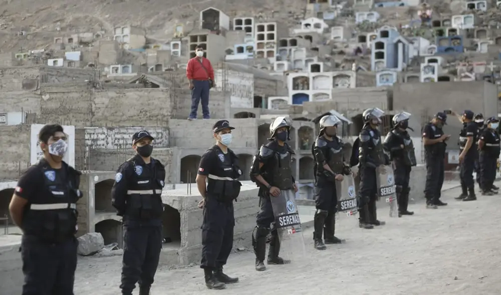 Intervinieron a más de 50 personas y capturaron a 4 requisitoriados. Fotos: Antonio Melgarejo / La República