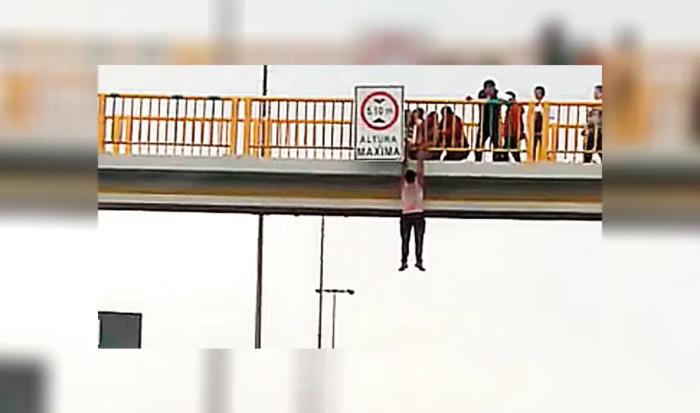 Decisión. Momento en que Víctor Machahuay es sujetado. Decisión. Momento en que Víctor Machahuay es sujetado.