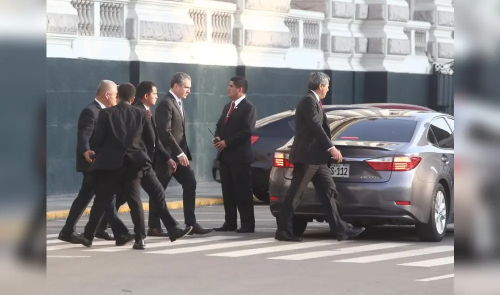 Salvador del Solar - Cuestión de confianza Salvador del Solar - Cuestión de confianza