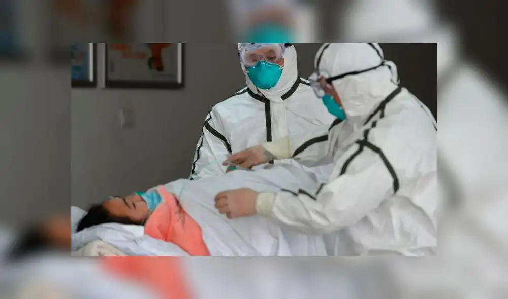 El médico de Bérgamo (Italia) reconoce que no pueden tratar a todos los pacientes. Foto referencial: EFE. El médico de Bérgamo (Italia) reconoce que no pueden tratar a todos los pacientes. Foto referencial: EFE.