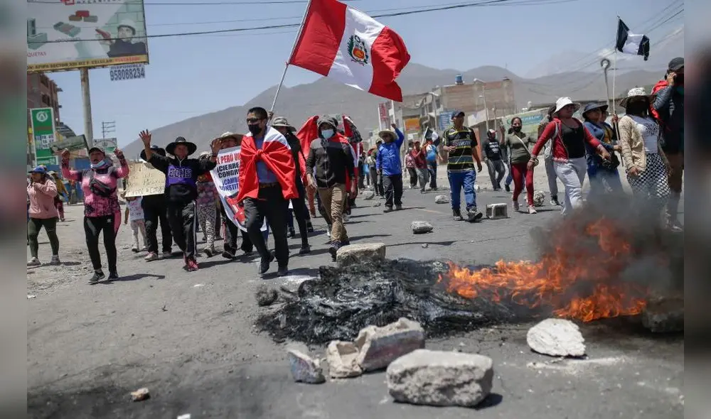 Carreteras bloqueadas en Arequipa. Foto: Rodrigo Talavera / La República
