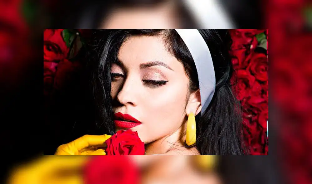 Abuchean a Mon Laferte en concierto y piden que entre otro artista [VIDEO]