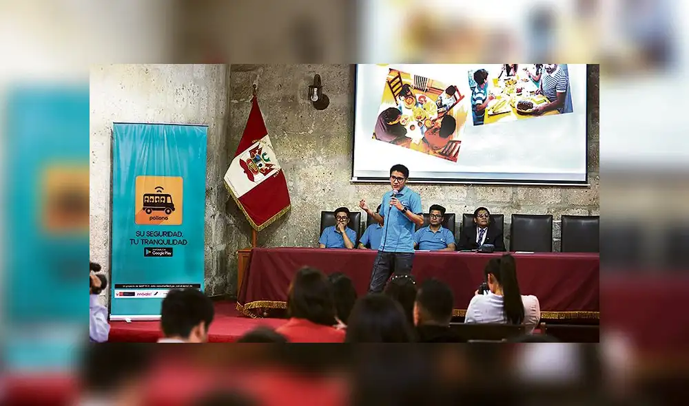 EMPRENDEDORES. Jóvenes ya tienen dos aplicativos creados con su empresa Smarrtech.