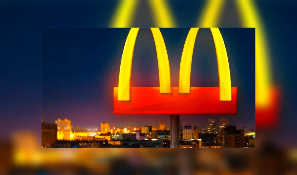 McDonald’s de Brasil modificó su logotipo para incentivar a los consumidores a mantenerse seguros en sus casas ante COVID-19.