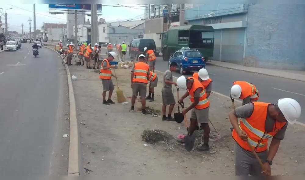 Ejército peruano limpia calles de Chiclayo [VIDEO]