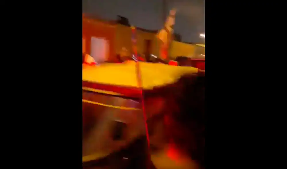 Universitario: video muestra a hinchas que no respetaron toque de queda. Captura Facebook Universitario: video muestra a hinchas que no respetaron toque de queda. Captura Facebook