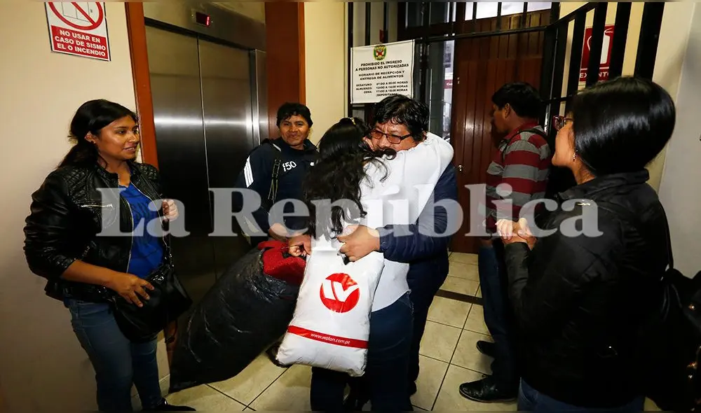ENCUENTRO. Dirigentes se reencontraron con sus familiares tras dos semanas.