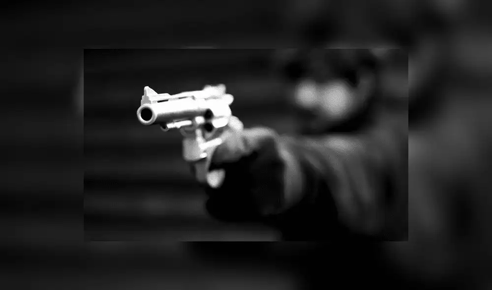 Puno: A mano armada delincuentes roban casa de prestamistas y bodega en Juliaca