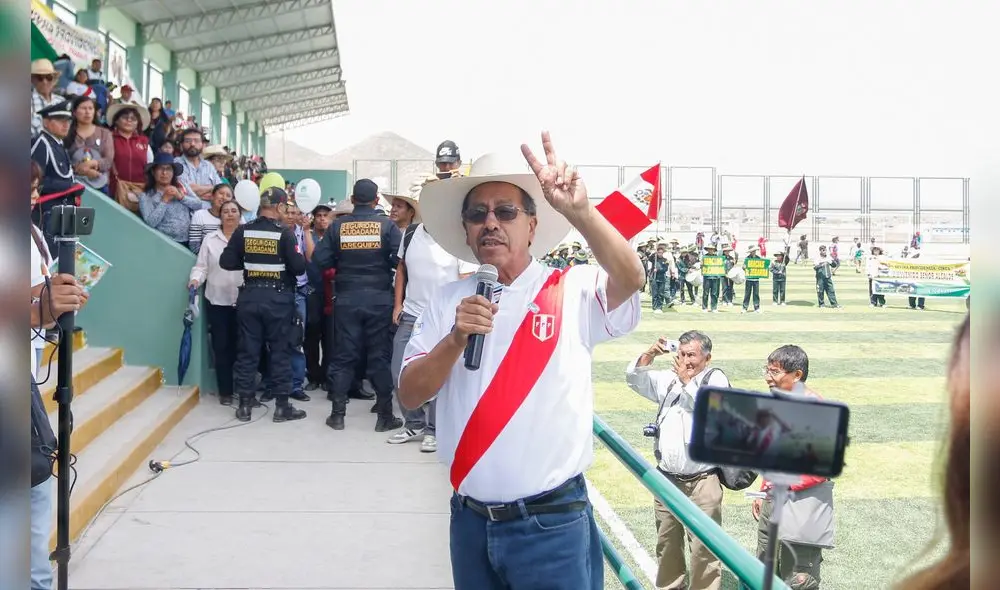 WUILBER MENDOZA ALCALDE DE SOCABAYA 