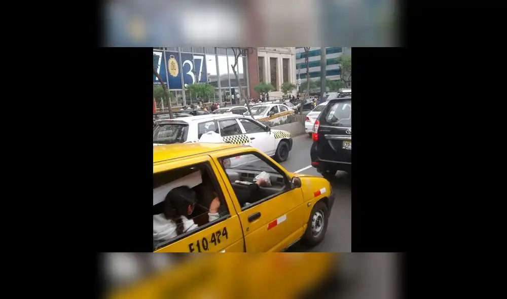 Reportan congestión vehicular en la avenida Abancay