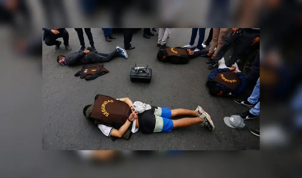 Policía frustra robo a agencia bancaria en Los Olivos. Fotos: Flavio Matos/La República. Policía frustra robo a agencia bancaria en Los Olivos. Fotos: Flavio Matos/La República.