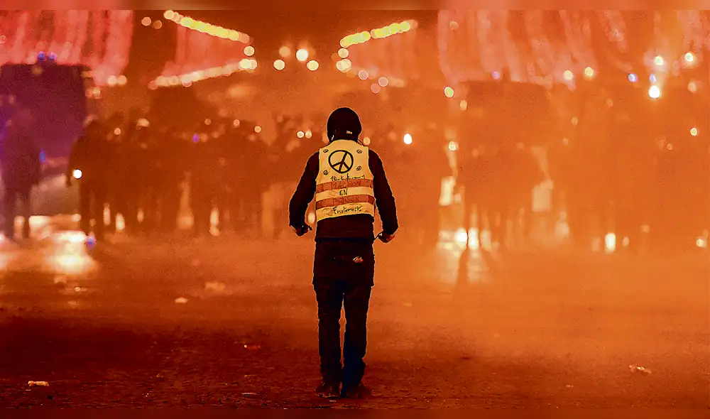 Paris: Otro día de furia de los ‘chalecos amarillos’