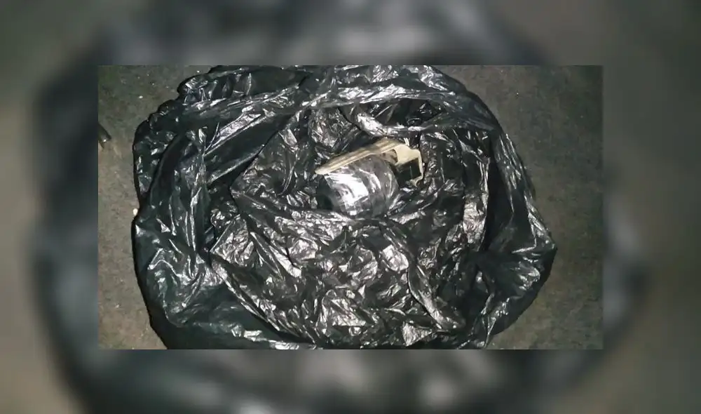 Delincuentes circulaban cerca al centro financiero de Fiori con actitud sospechosa y al negarse a identificarse, la PNP procedió a intervenirlos (Foto: Christian Moreno / Grupo La República) Delincuentes circulaban cerca al centro financiero de Fiori con actitud sospechosa y al negarse a identificarse, la PNP procedió a intervenirlos (Foto: Christian Moreno / Grupo La República)