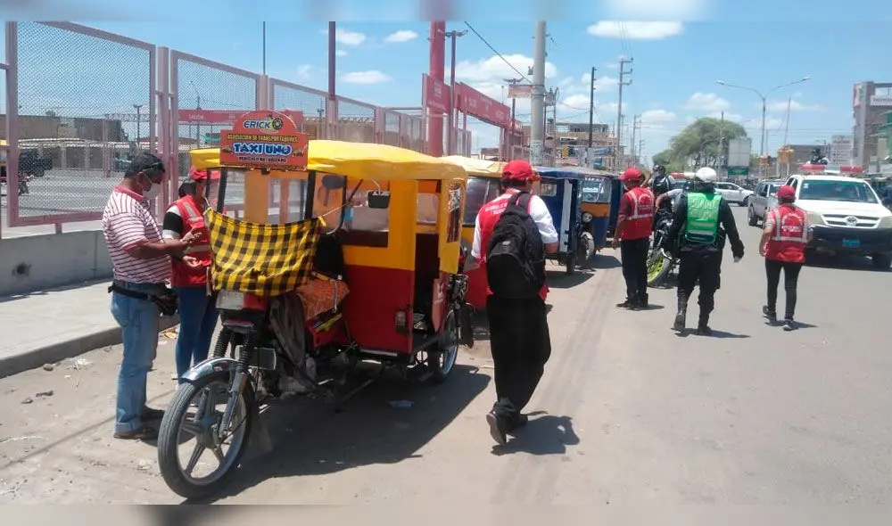 Mototaxi desvió la ruta cuando iba a ser llevada al depósito.