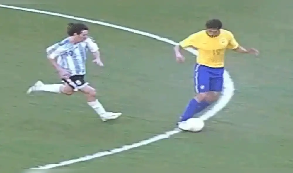 YouTube: Kaká y su golazo a Argentina dejando atrás a Messi [VIDEO]