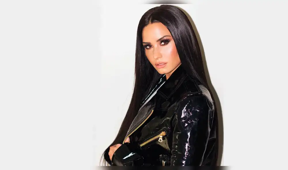Demi Lovato realiza gesto obsceno a la prensa tras salir de terapia [FOTOS]