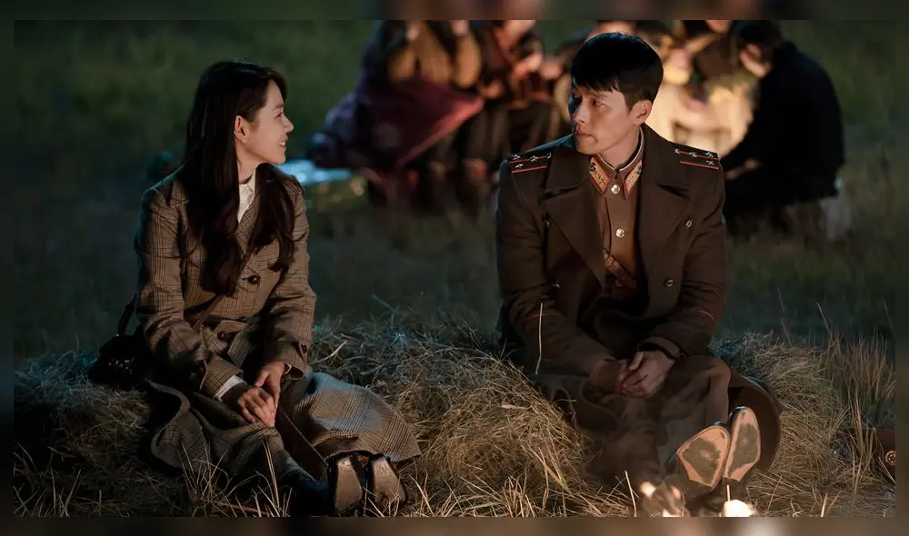 Crash Landing on You: Es la historia de amor entre un oficial norcoreano recto y una heredera surcoreana.